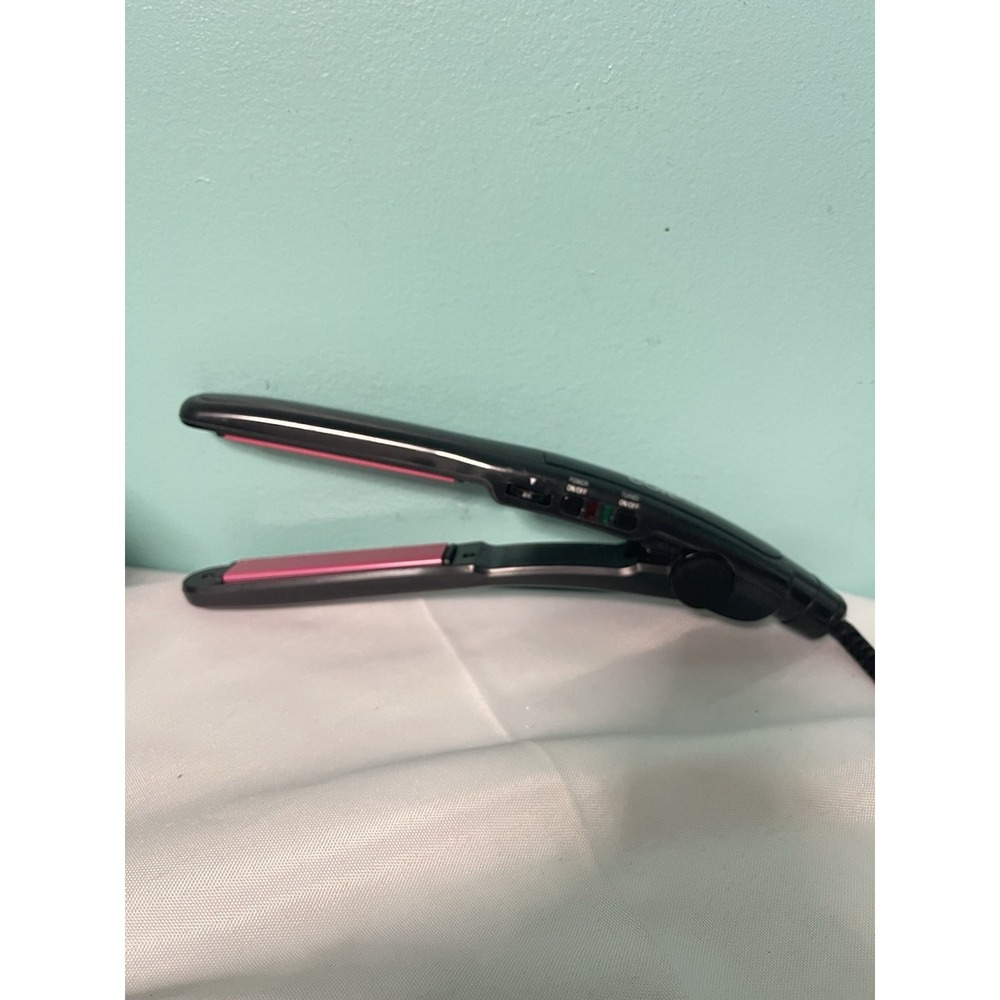 Conair 3/4" Ceramic Hair Straightener Flat Iron Gray Pink‎ Dual Voltage